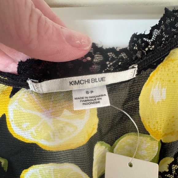 Urban Outfitters Yellow Lemon Print Blouse with Black Lace - Picture 4 of 6